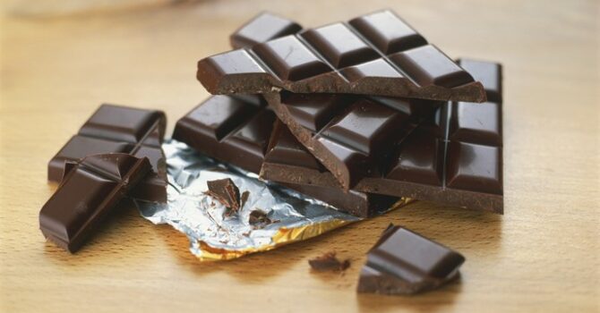 Chocolate Amargo Tem Benefícios Para Saúde