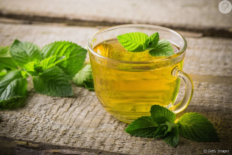Veja alguns benefícios do chá de alecrim