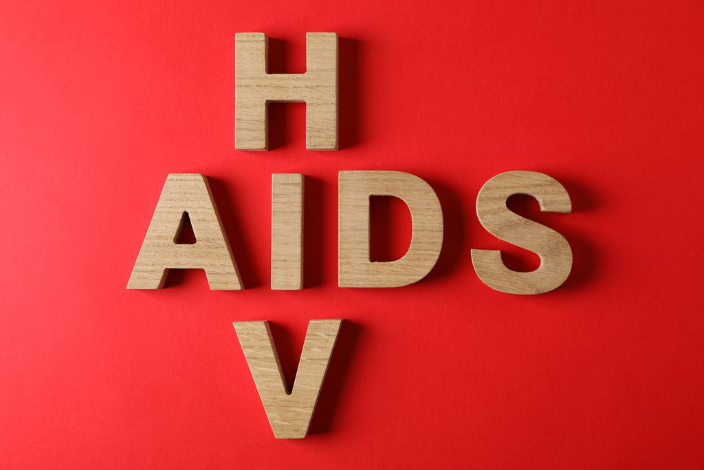 Dezembro Vermelho: AIDS também é pandemia